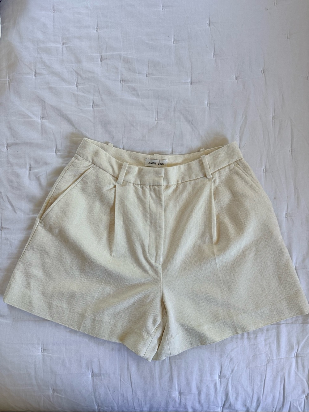 ANINE BING Ivory High-Waisted Tailored Shorts Size 4